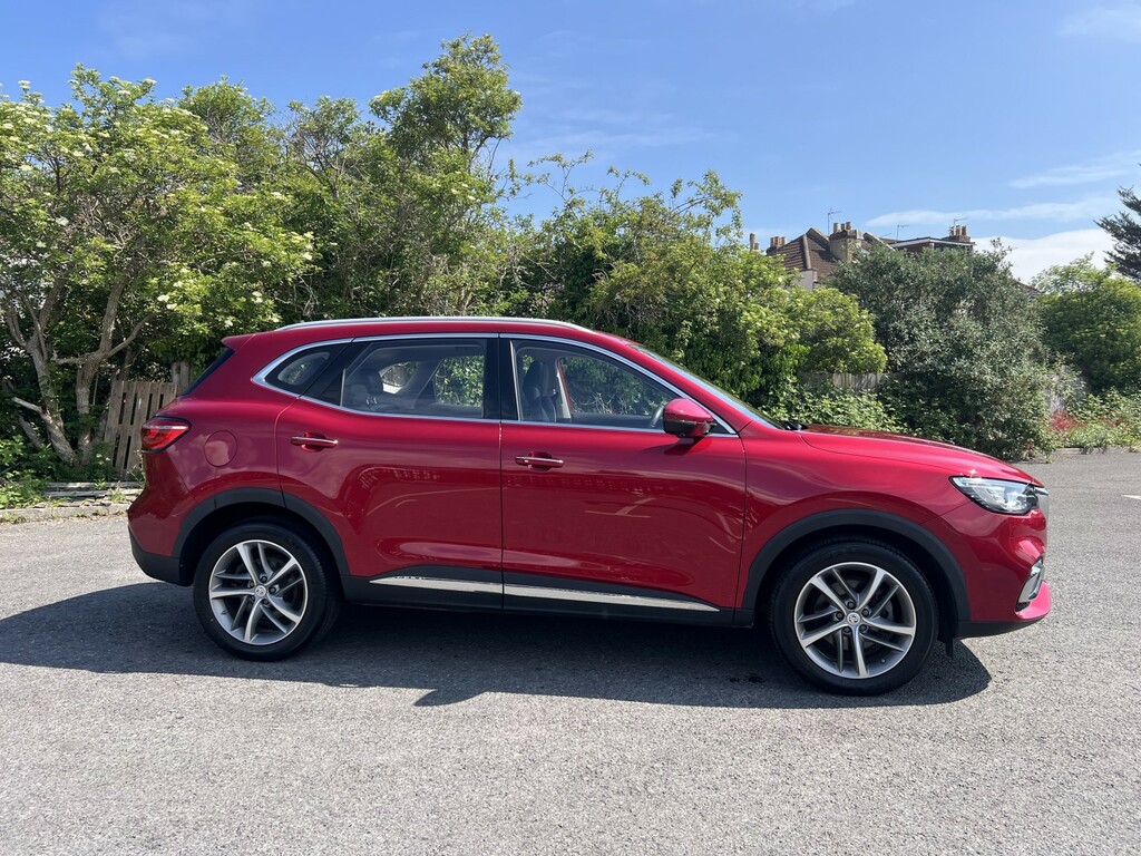 MG HS 1.5 T-gdi 16.6Kwh Exclusive Red #3