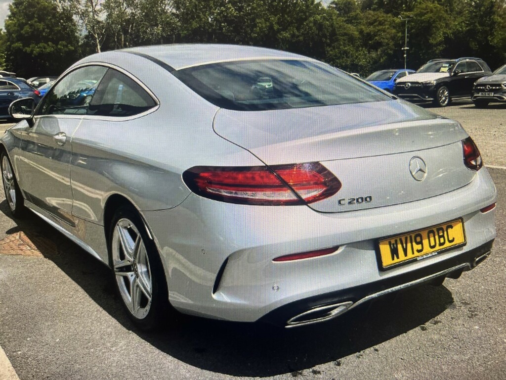 Mercedes-Benz C Class 2L Amg Line White #2