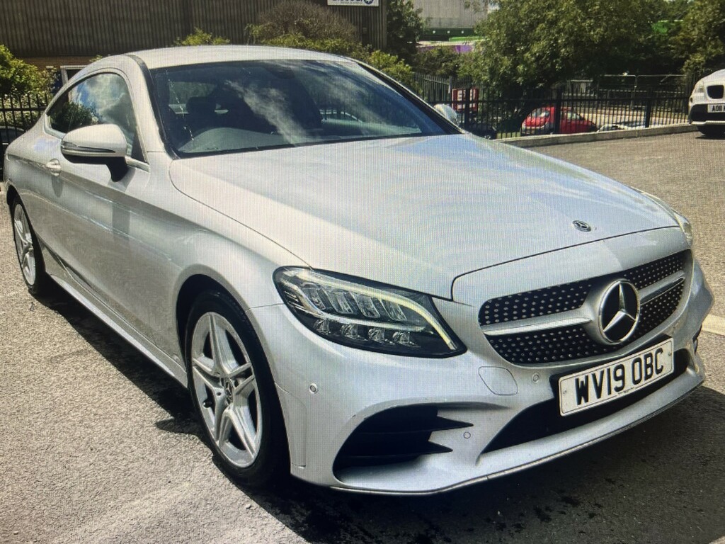 Mercedes-Benz C Class 2L Amg Line White #1