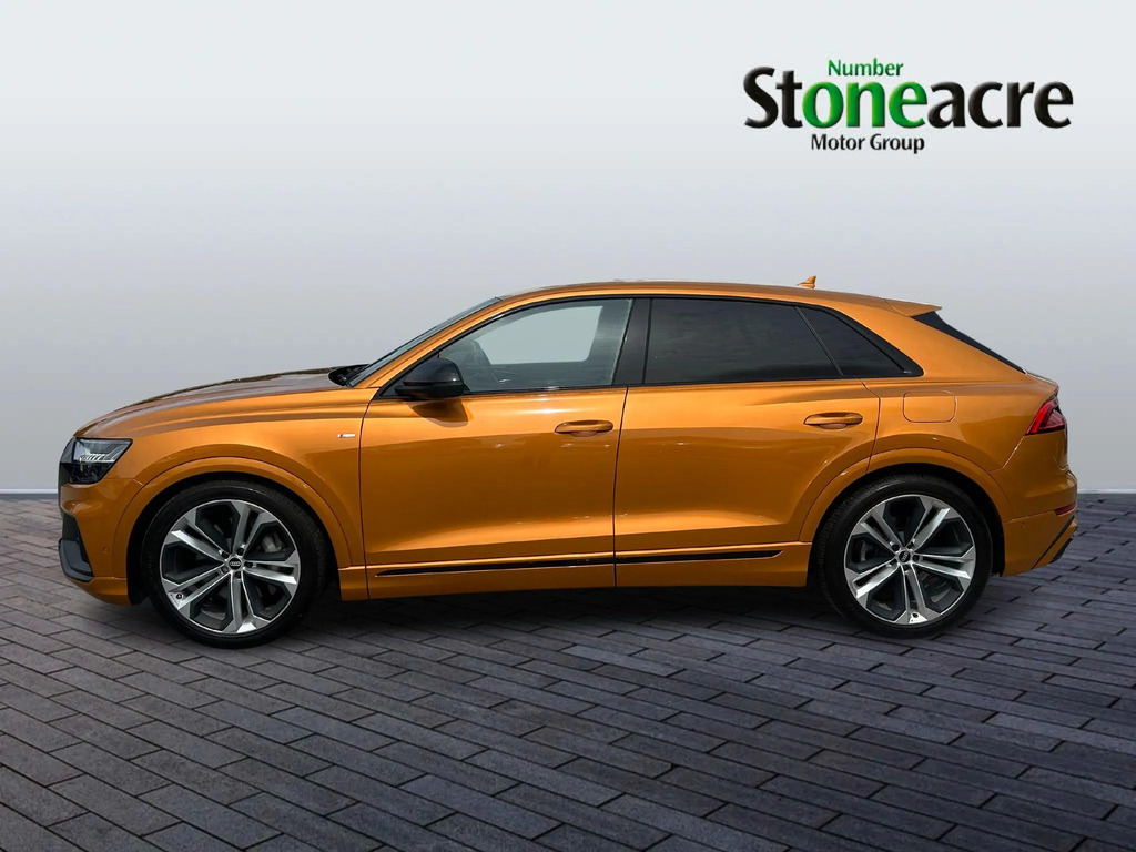 Audi Q8 e tron 3.0 Tfsie V6 55 Black Edition Tiptronic Quattro Eu Orange #4