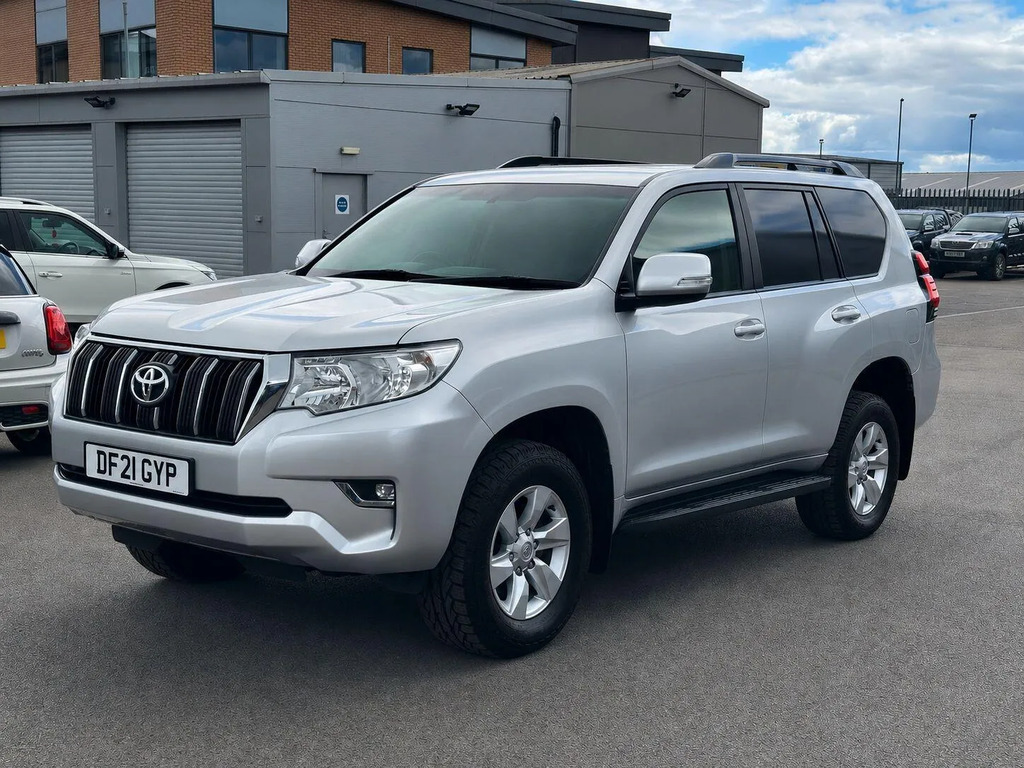 Toyota Land Cruiser 2.8D Active Navi 4Wd Lwb Euro 6 Ss DF21GYP #3