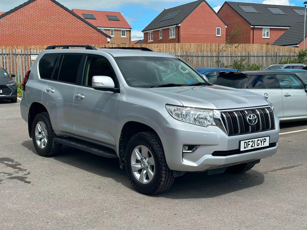 Toyota Land Cruiser 2.8D Active Navi 4Wd Lwb Euro 6 Ss