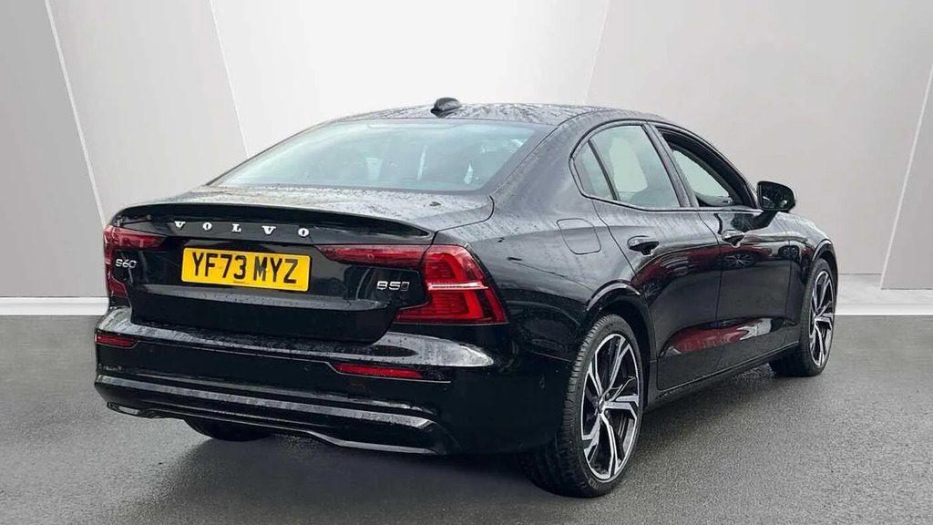 Volvo S60 2.0 B5p Plus Dark YF73MYZ #2