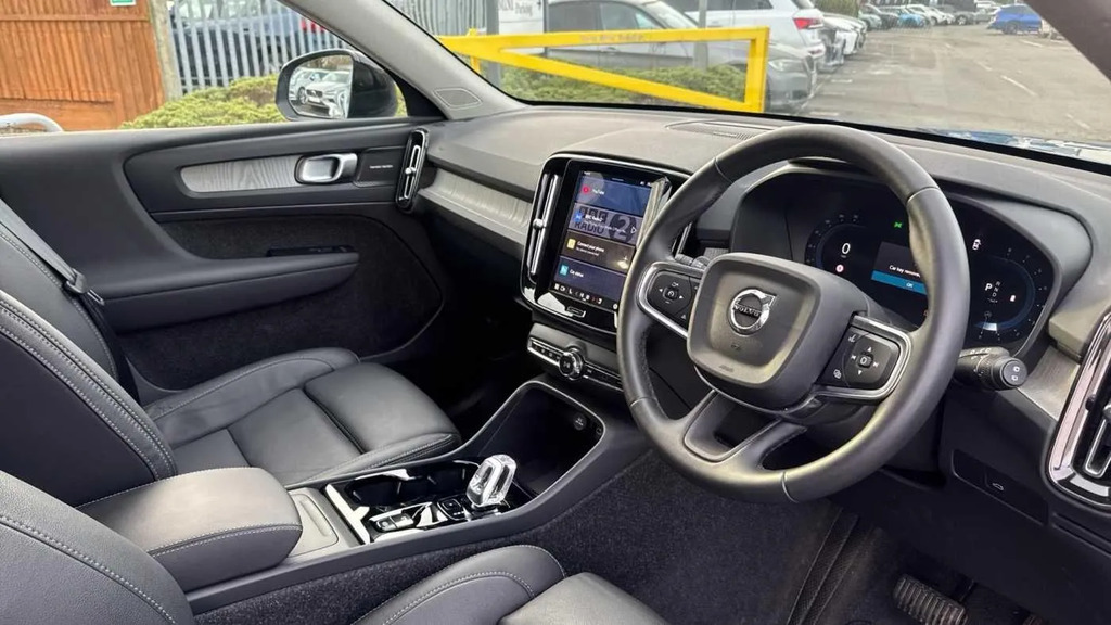 Volvo XC40 2.0 B3 Mhev Ultra Dark Dct Euro 6 Ss RA74CWL #6