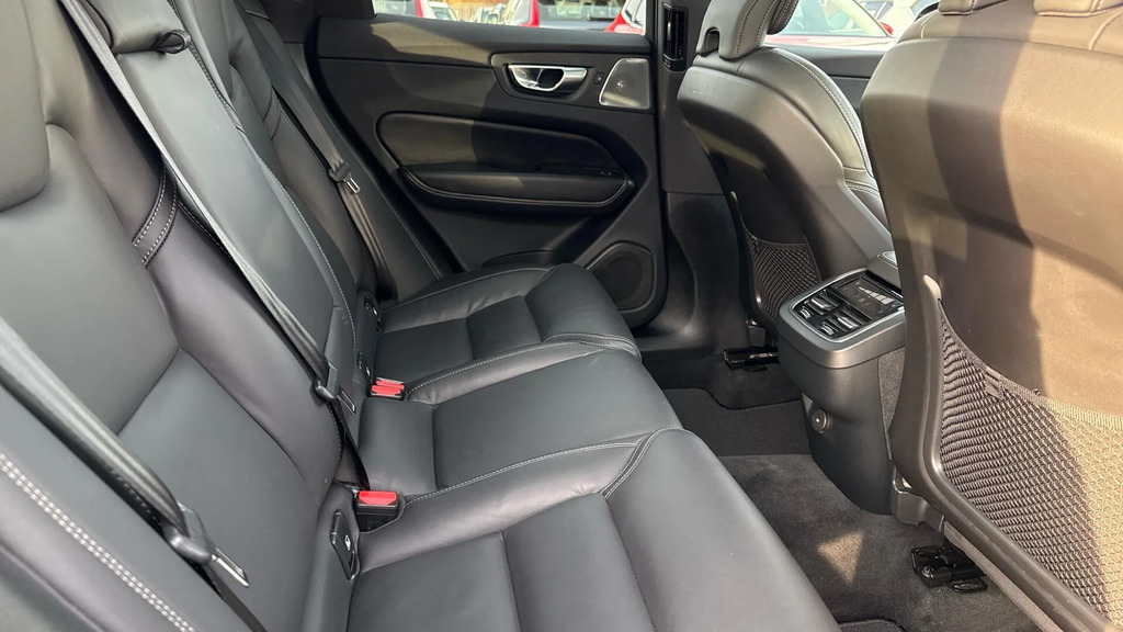 Volvo XC60 2.0 B5 Mhev Ultra Bright Awd Euro 6 Ss RE25ZRA #6