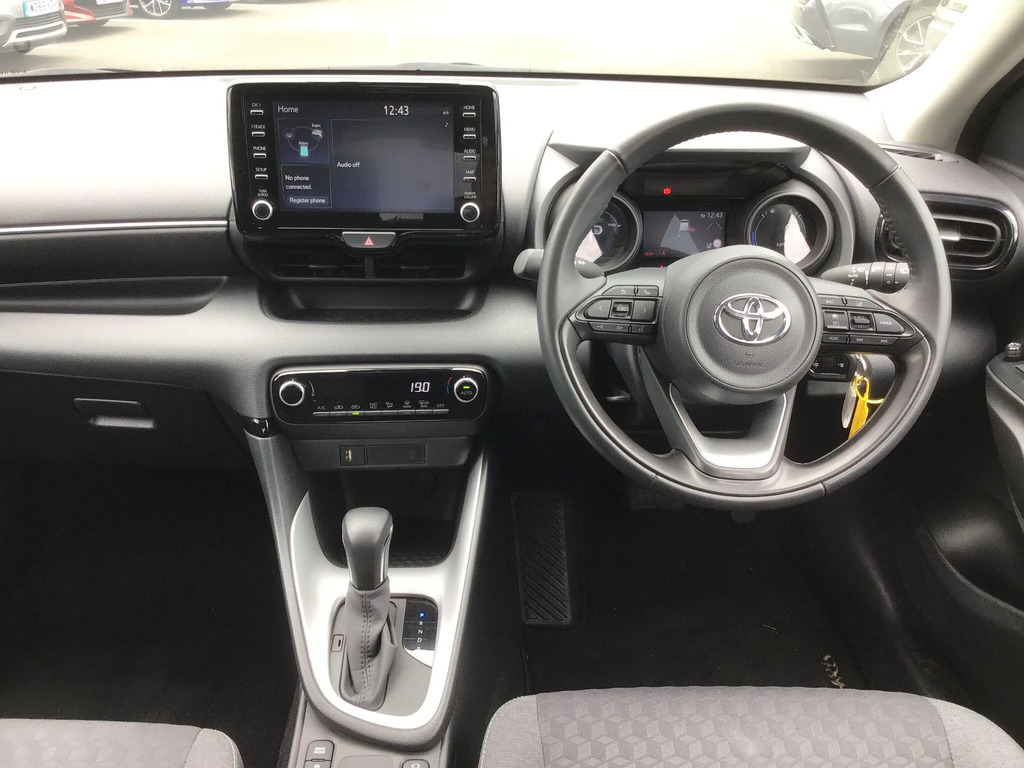 Toyota Yaris 1.5 Hybrid Design NA73XVC #6