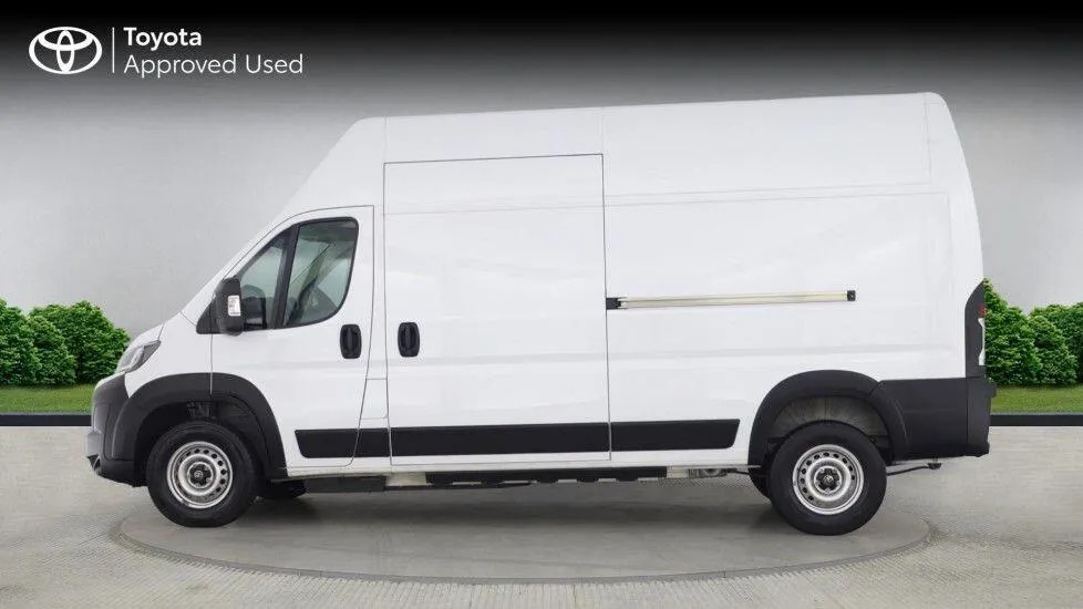 Toyota PROACE 42 110Kwh Icon Long Panel Van L3 H3 #6
