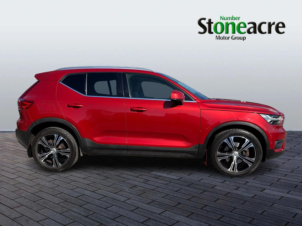 Volvo XC40 Inscription B4 197 Hp CK21NYB Red #2