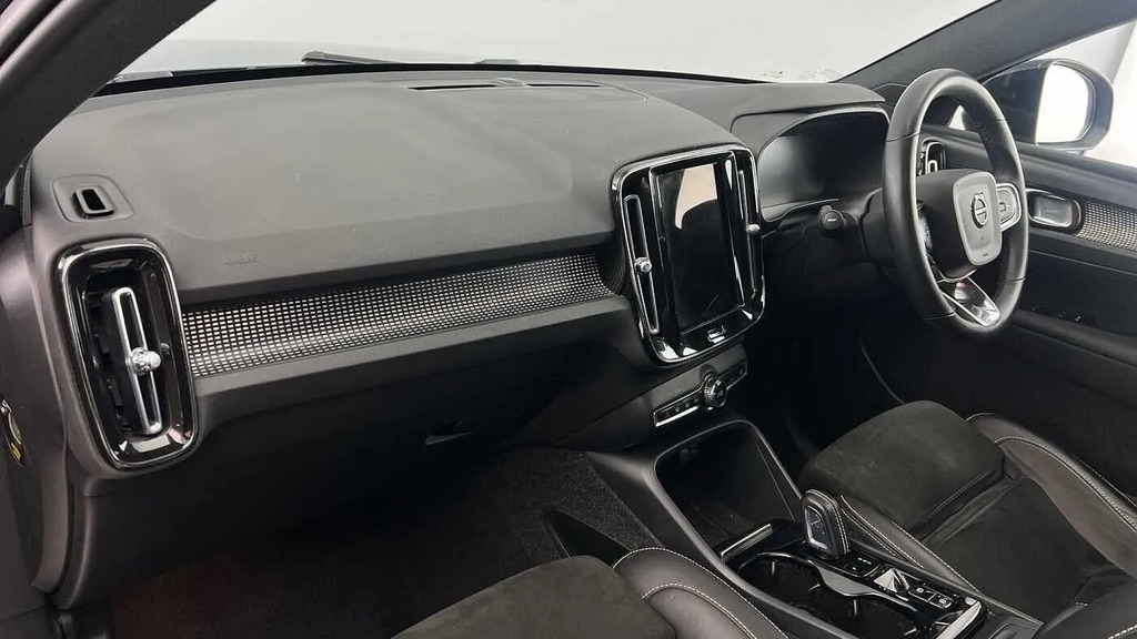 Volvo XC40 R-design T3 163 Hp NL22SWF  #6