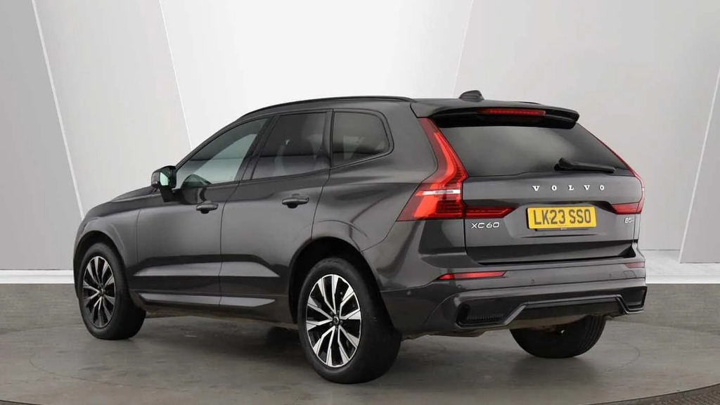 Volvo XC60 Plus Dark B5 250 Hp LK23SSO #3