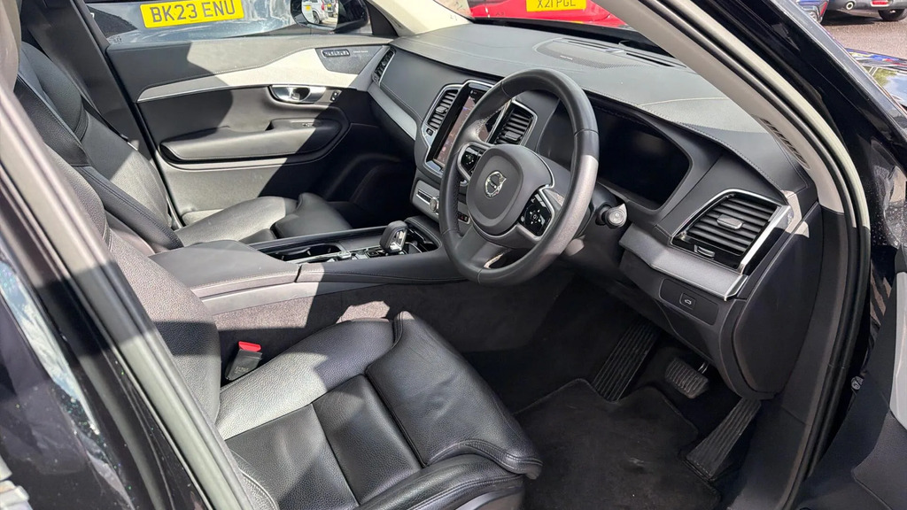 Volvo XC90 2.0 B5d 235 Plus Dark #4