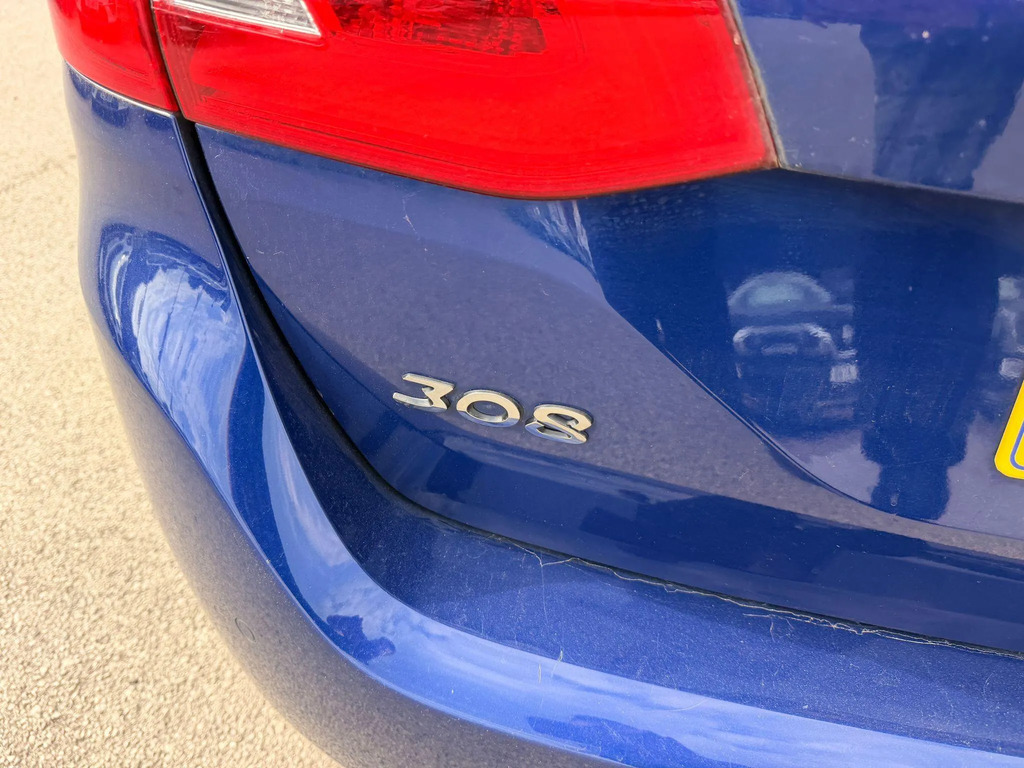 Peugeot 308 SW 1.2L Allure Blue #17
