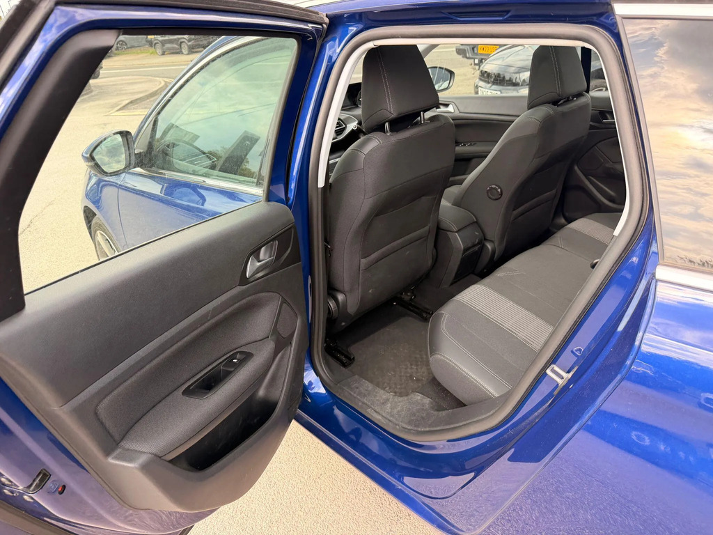 Peugeot 308 SW 1.2L Allure Blue #24
