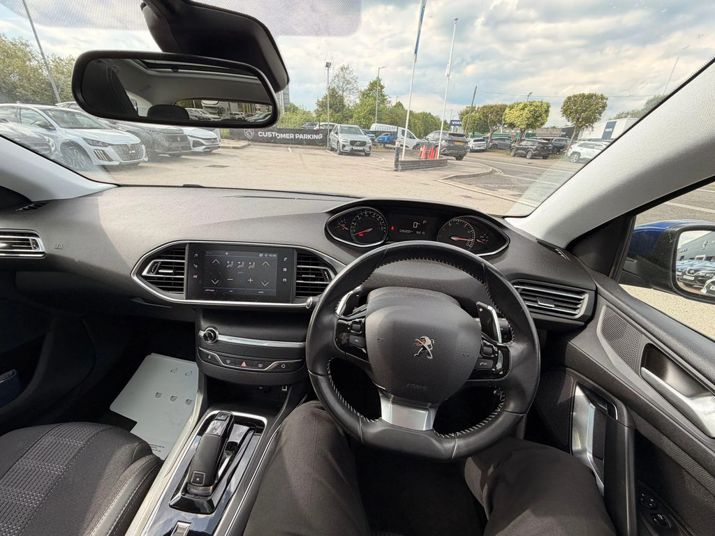 Peugeot 308 SW 1.2L Allure Blue #31