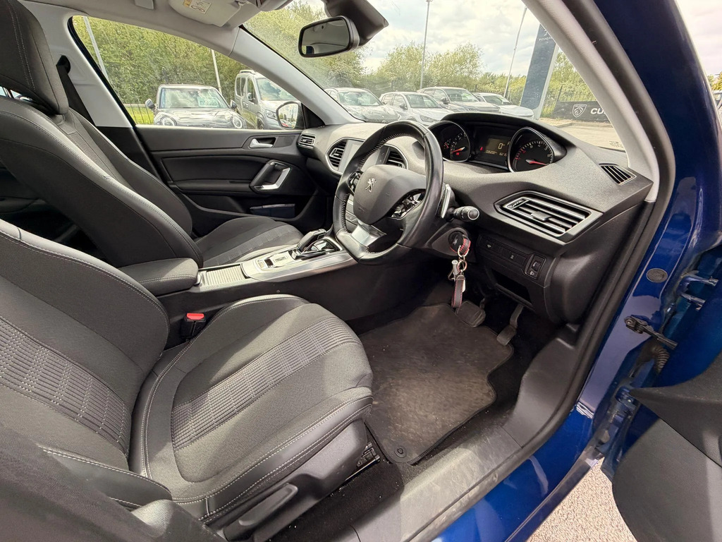 Peugeot 308 SW 1.2L Allure Blue #20