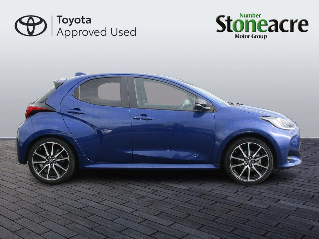 Toyota Yaris 1.5 Hybrid Gr Sport NL73LLM #2