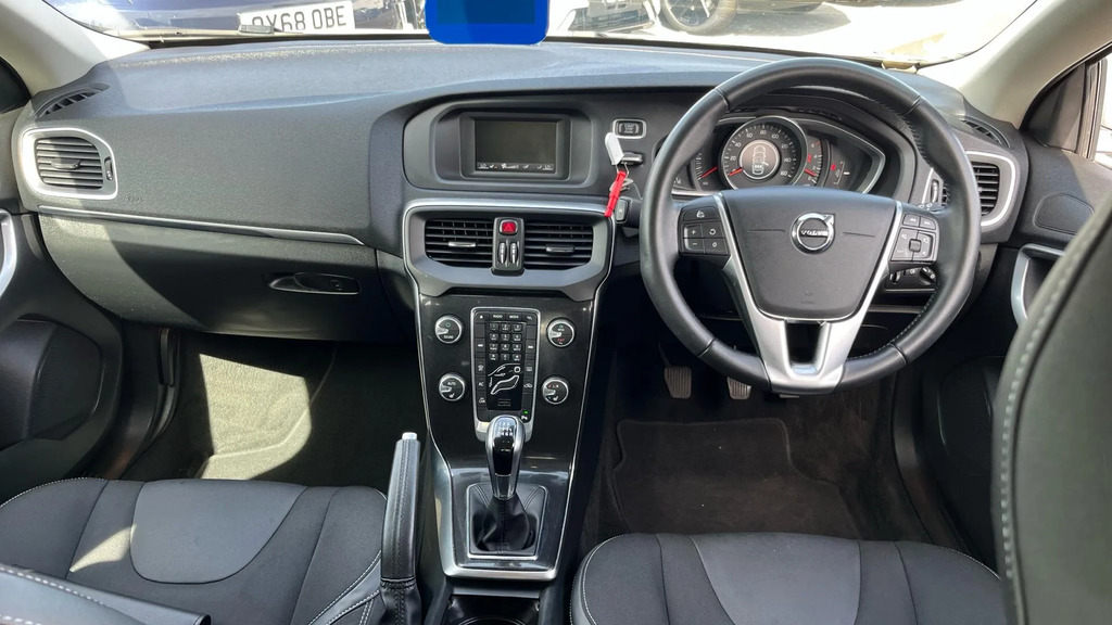 Volvo V40 2.0 D2 Momentum Euro 6 Ss #5