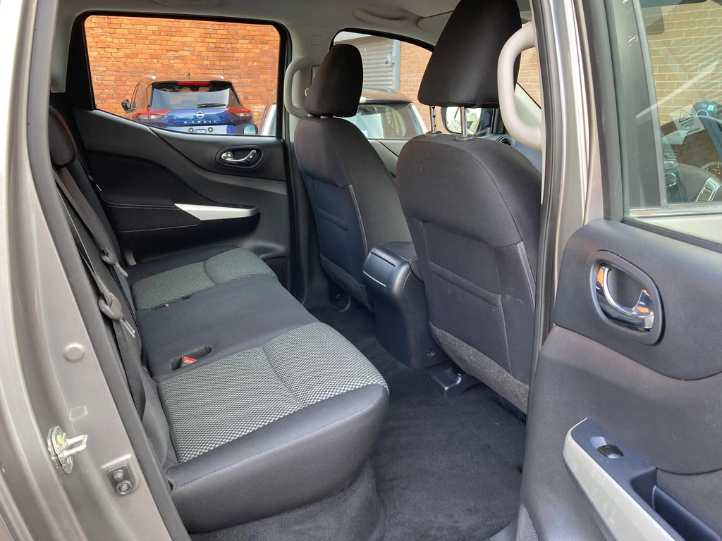Nissan Navara Dci Acenta Pickup Double Grey #40