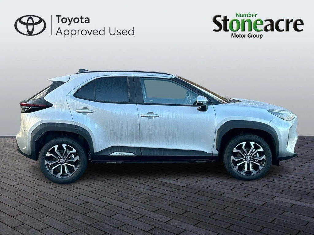 Toyota Yaris Cross 1.5 Hybrid Design ND75JAO #2
