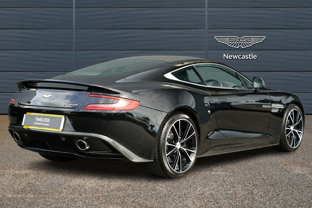 Aston Martin Vanquish V12 Black #8