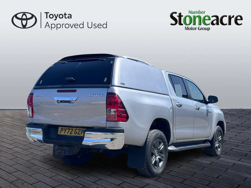Toyota HILUX 2.4 D-4d Icon Double Cab Pickup 4Wd Euro 6 S #2