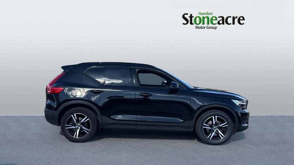 Volvo XC40 2.0 B4 Mhev R-design Dct Euro 6 Ss FV22ETX #3