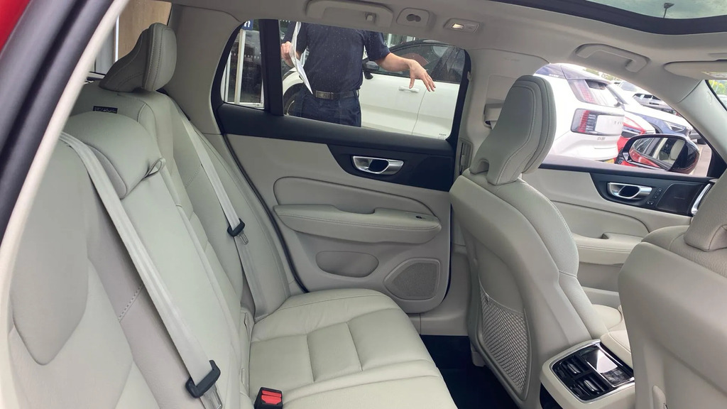 Volvo V60 2.0 B4 Mhev Ultimate Dct Euro 6 Ss FA23LML  #6