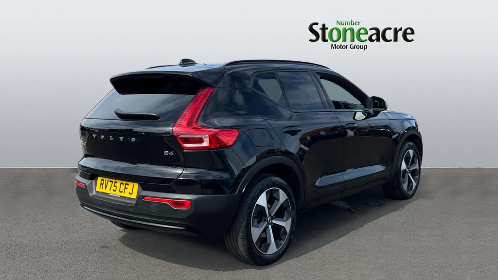 Volvo XC40 2.0 B4p Plus Dark RV75CFJ  #2