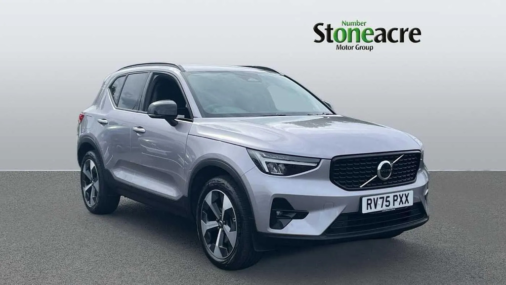 Volvo XC40 2.0 B4p Plus Dark 