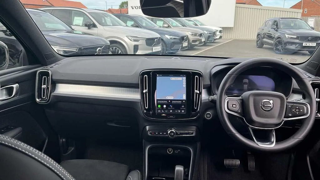 Volvo XC40 2.0 B4p Plus Dark RV75PXX  #5