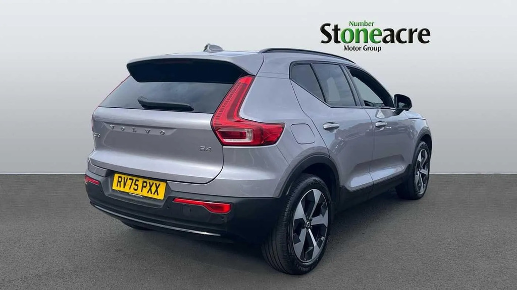 Volvo XC40 2.0 B4p Plus Dark RV75PXX  #2