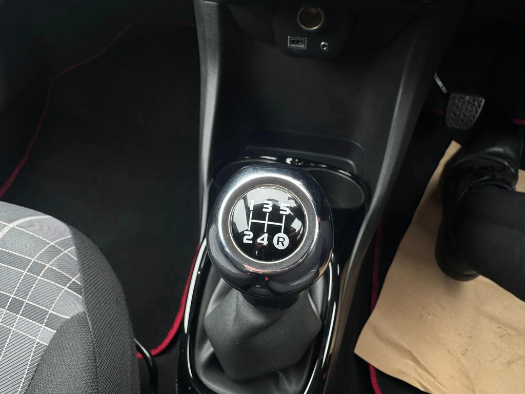 Peugeot 108 Active Blue #9