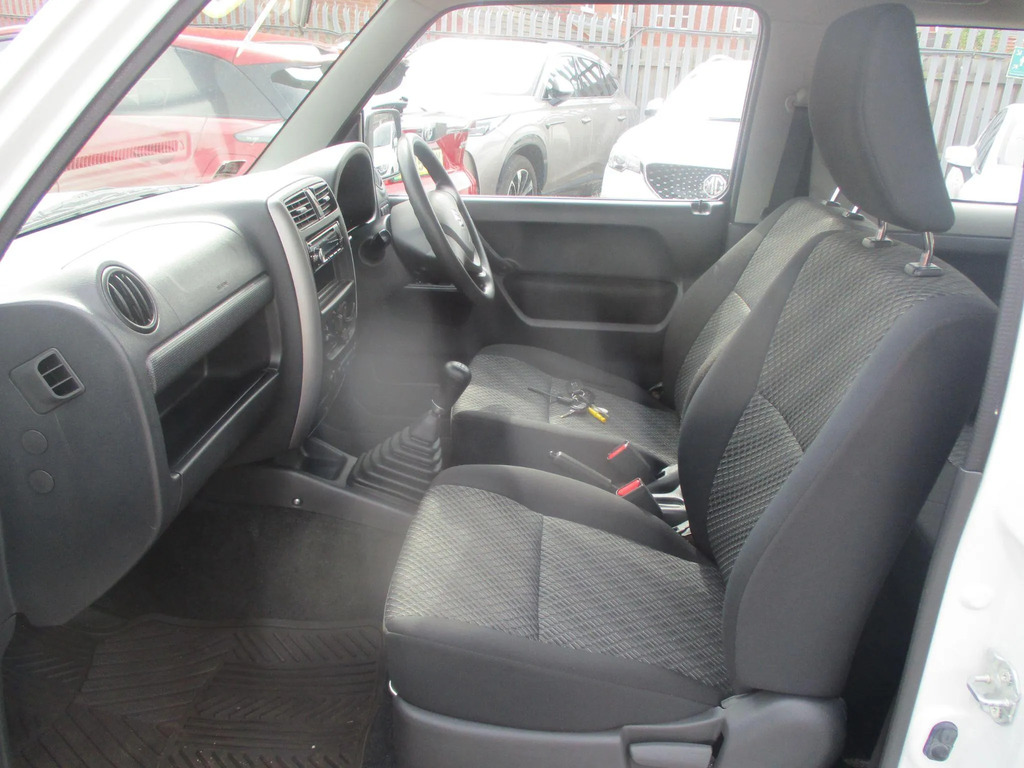 Suzuki Jimny 1.3 Sz4 4Wd 85 Bhp Silver #22