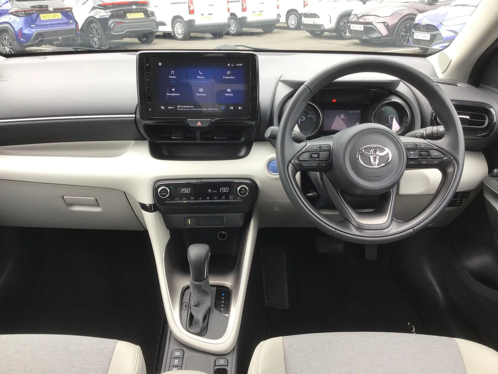 Toyota Yaris 1.5 Hybrid Excel ND72VWW  #6