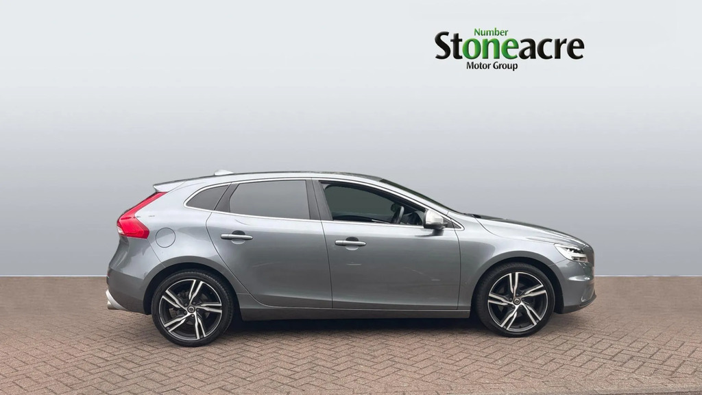 Volvo V40 2.0 T2 R-design Edition Euro 6 Ss #3