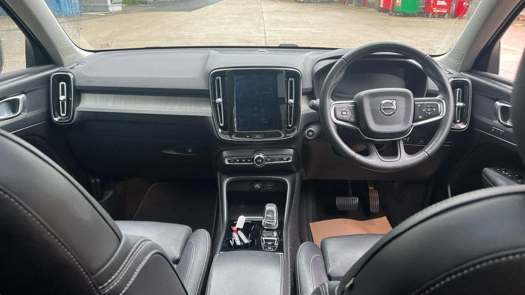 Volvo XC40 1.5 T3 163 Inscription Pro YC69FBO #5