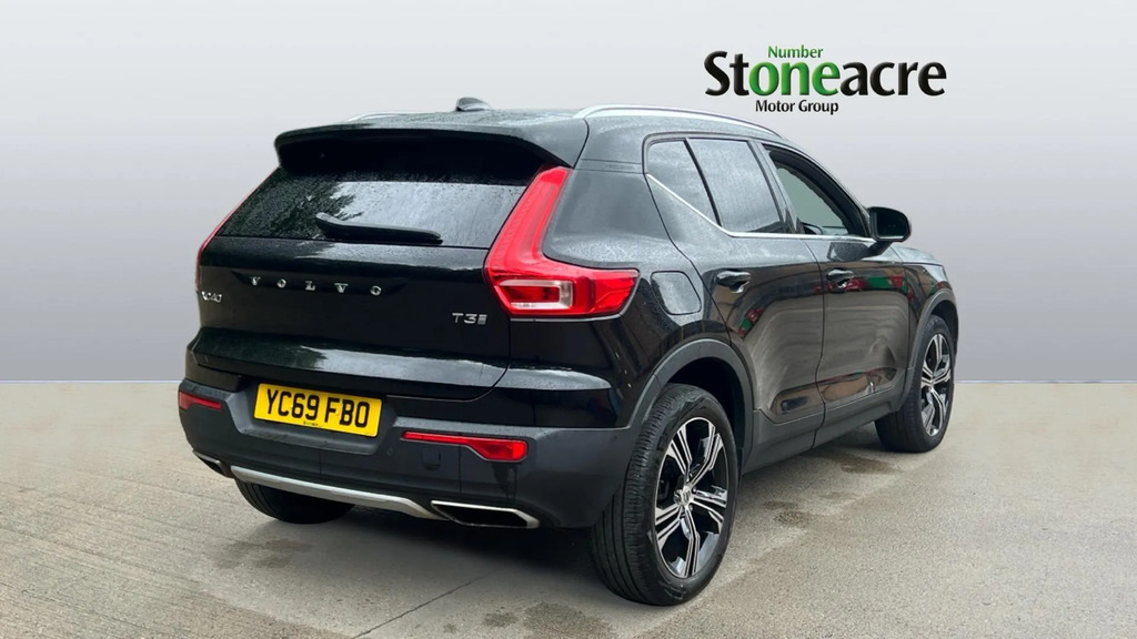Volvo XC40 1.5 T3 163 Inscription Pro YC69FBO #2