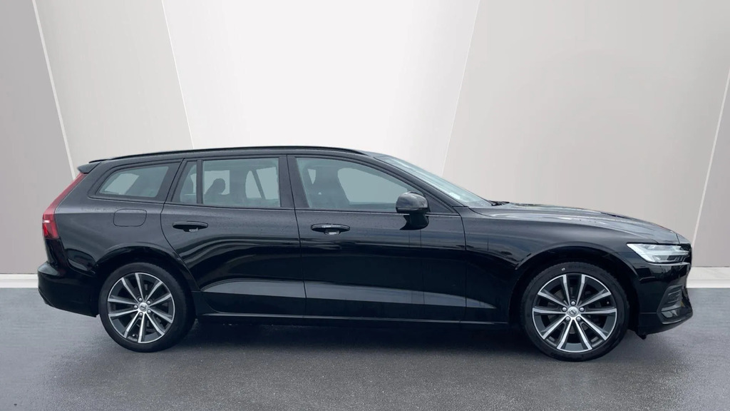 Volvo V60 2.0 B3p Momentum M31GBM Black #3