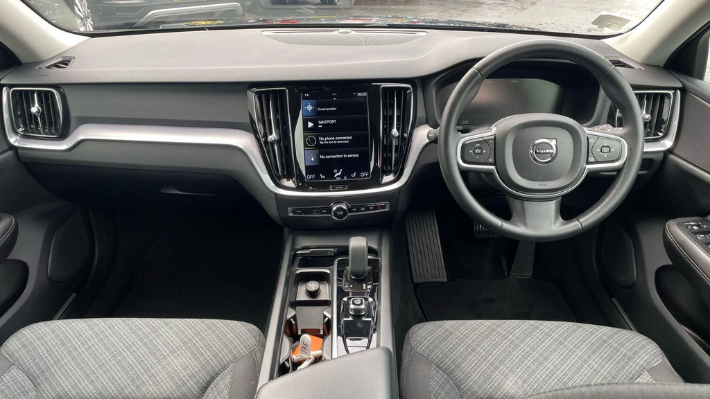 Volvo V60 2.0 B3p Momentum M31GBM Black #5