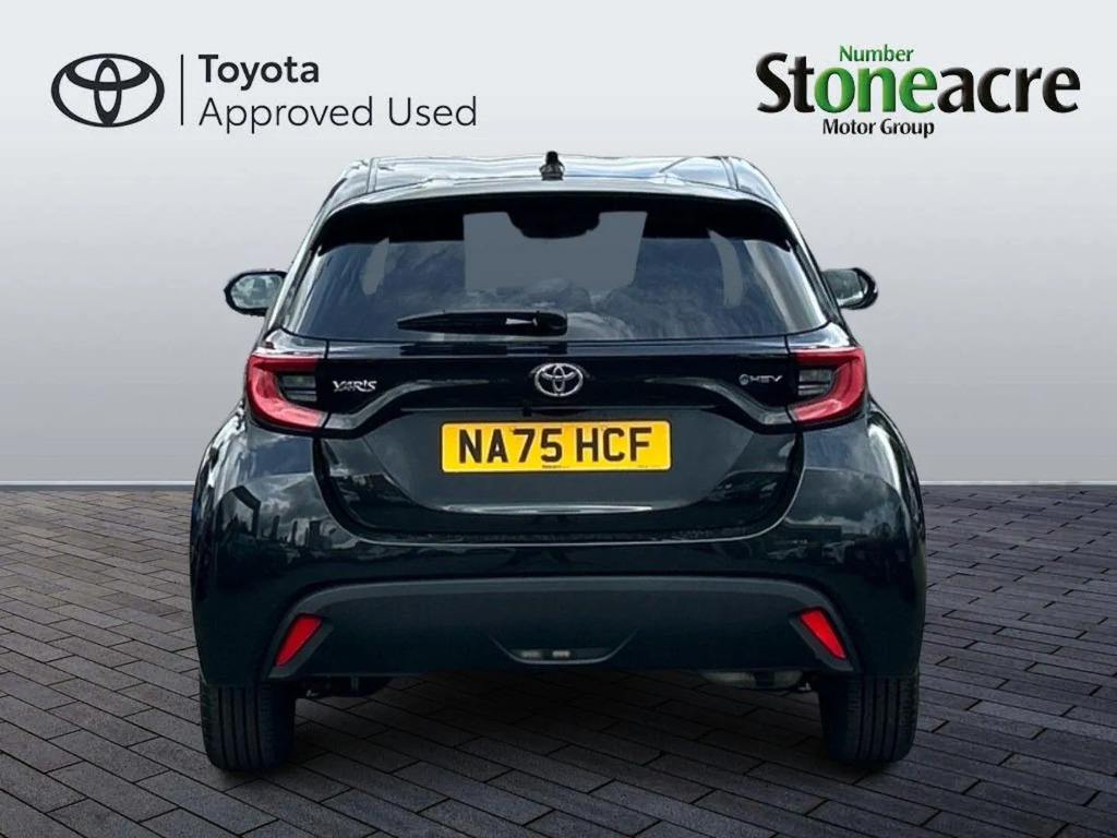 Toyota Yaris 1.5 Hybrid Design NA75HCF  #4