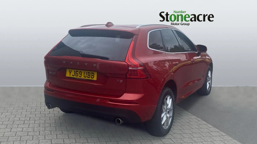 Volvo XC60 2.0 T5 Momentum Pro Euro 6 Ss YJ69UBB #2