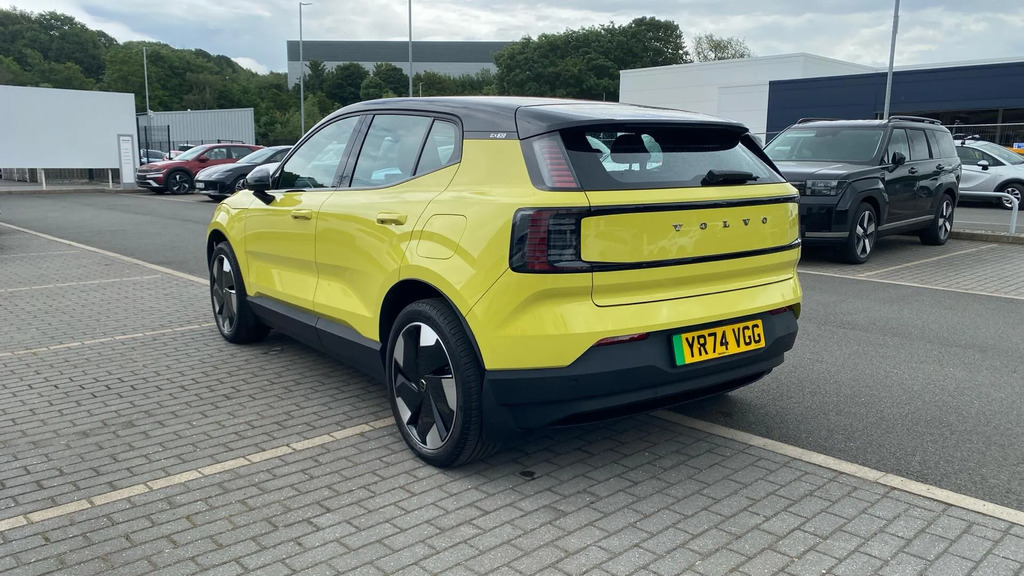 Volvo EX30 200Kw Sm Extended Range Plus 69Kwh YR74VGG #4