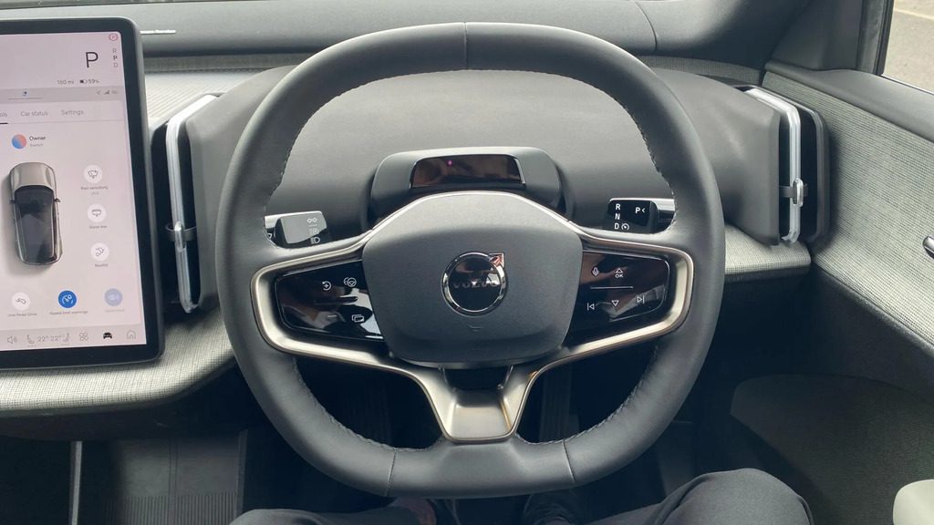 Volvo EX30 Ultra Grey #37