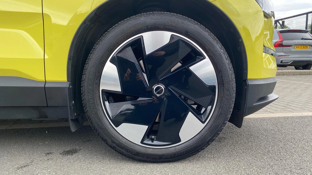 Volvo EX30 Ultra Grey #25