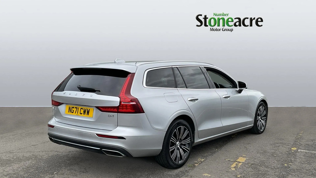 Volvo V60 2.0 B4 Mhev Inscription Euro 6 Ss NG71CWW Silver #2