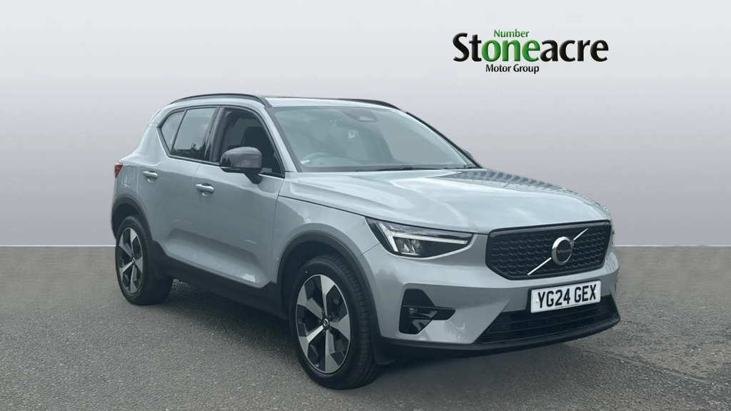 Volvo XC40 2.0 B4p Plus Dark 
