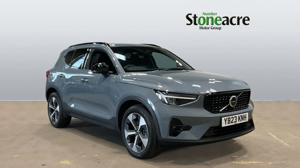 Volvo XC40 2.0 B3p Plus Dark
