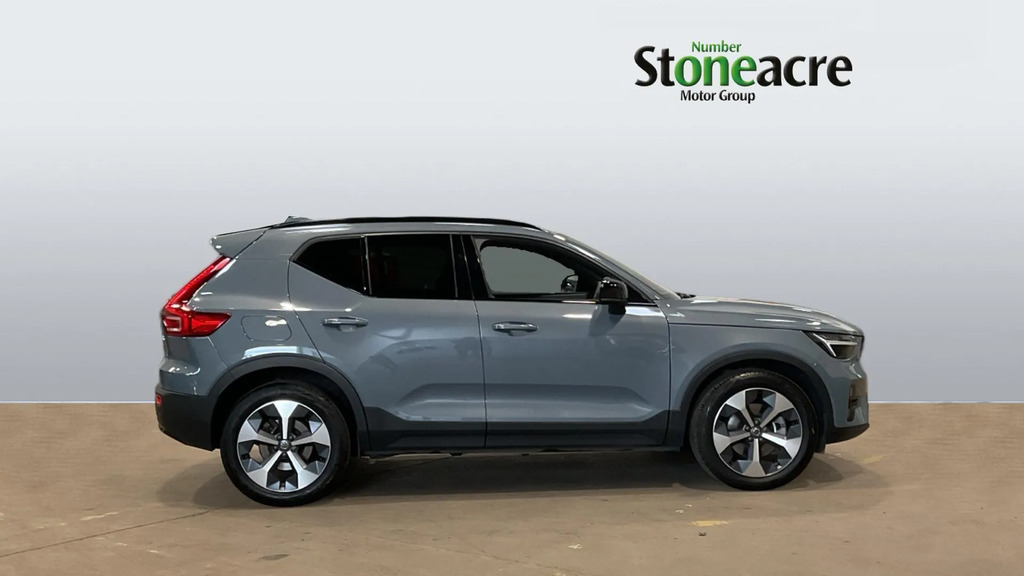 Volvo XC40 2.0 B3p Plus Dark YB23KNH #3