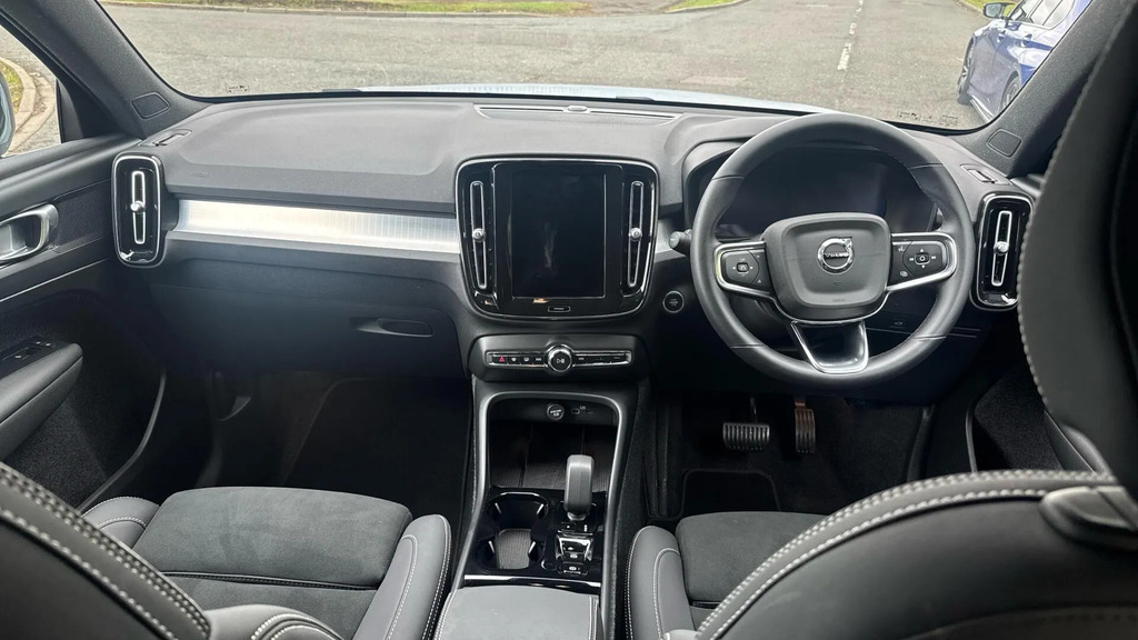 Volvo XC40 2.0 B4p Plus Dark RO75OPZ #5