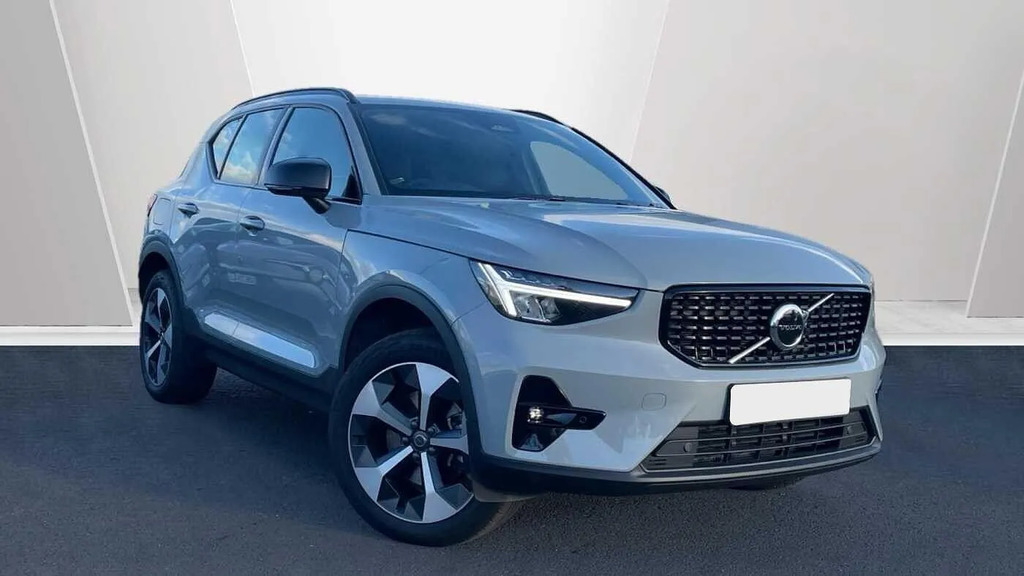 Volvo XC40 2.0 B3p Plus Dark 